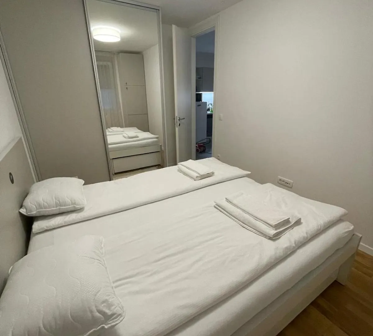 Apartment Irenka 扎达尔